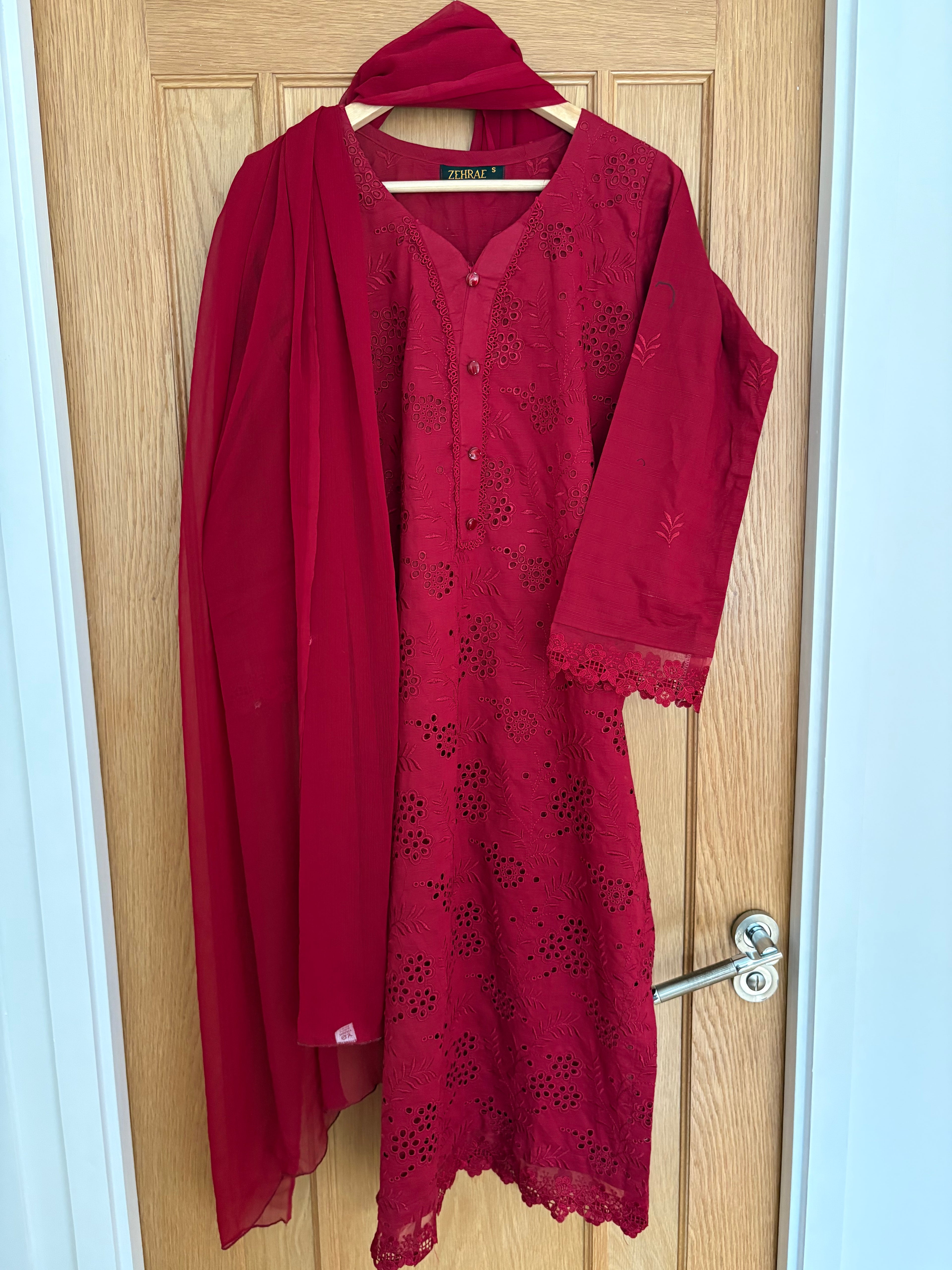 Stylish maroon 3-piece suit